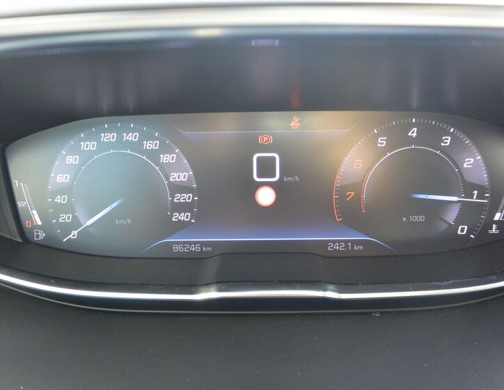 Peugeot 3008 SUV / Terénní 1,2 l 96 kw