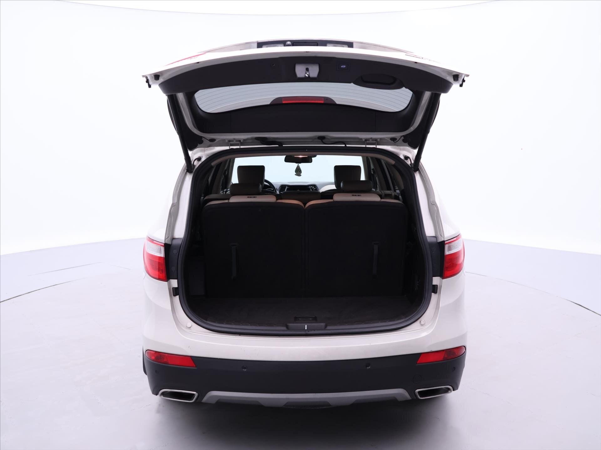 Hyundai Grand Santa Fe