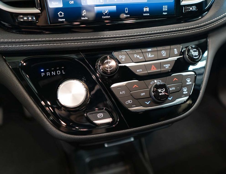 Chrysler Pacifica 26