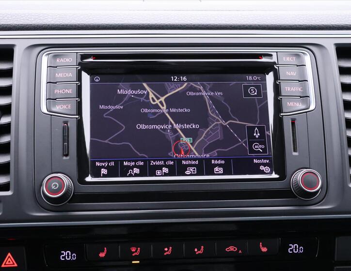 Volkswagen Multivan 22