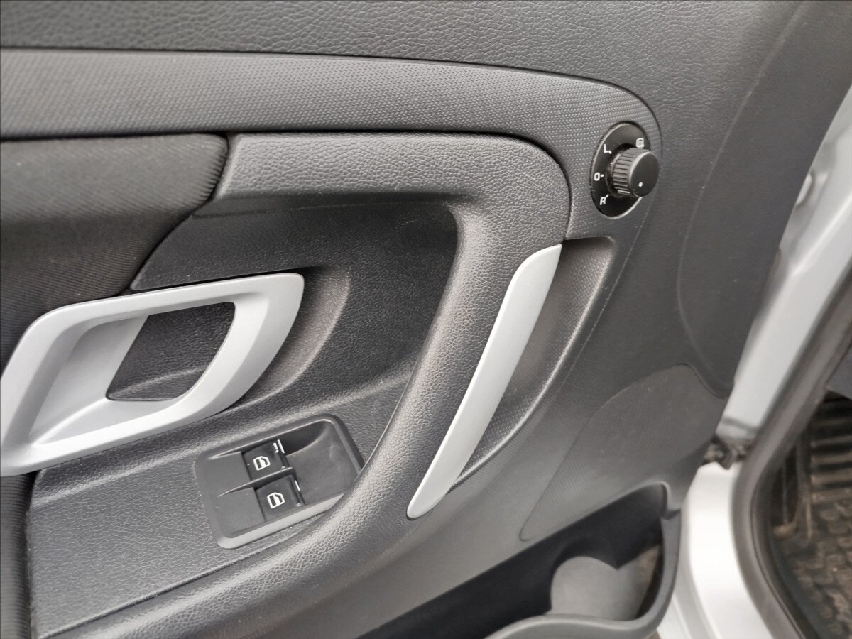 Škoda Roomster MPV 1,6 l 77 kw