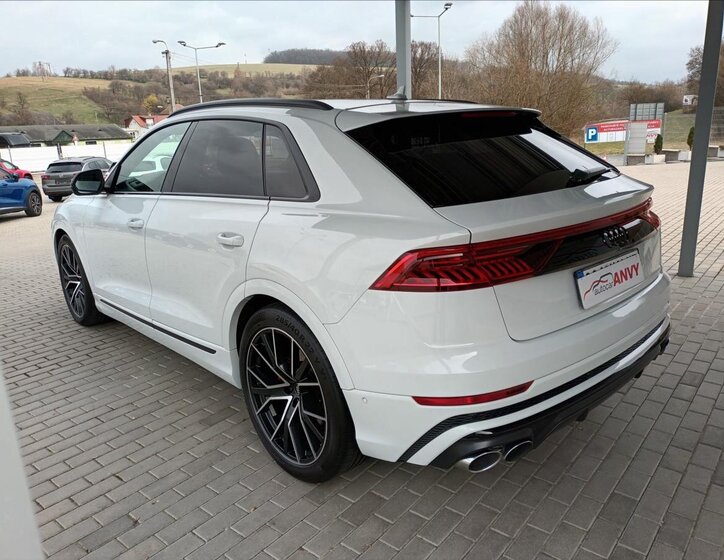 Audi SQ8 SUV / Terénní 4,0 l 320 kw
