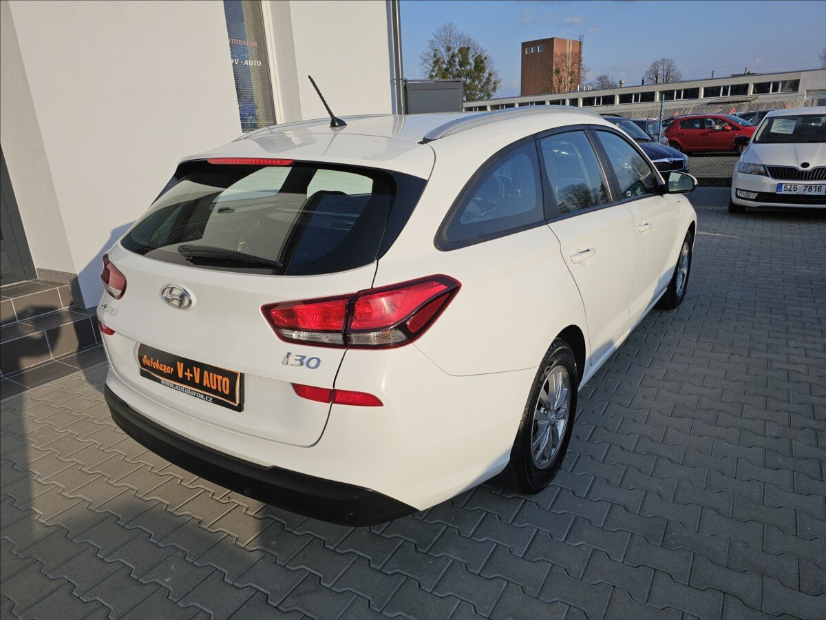 Hyundai i30 Kombi 1,6 l 81 kw