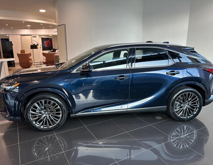 Lexus RX 450h+ SUV / Terénní 2,5 l 227 kw