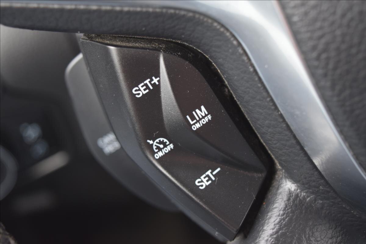 Ford Focus Kombi 998,0 92 kw