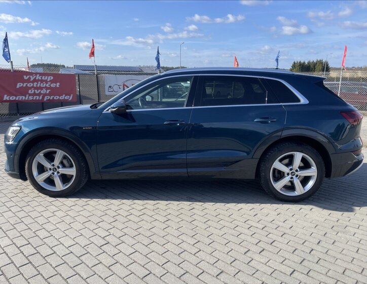 Audi e-tron Kombi 0,0 300 kw