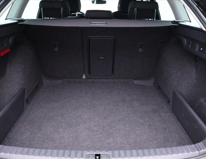 Škoda Octavia Kombi 2,0 l 85 kw