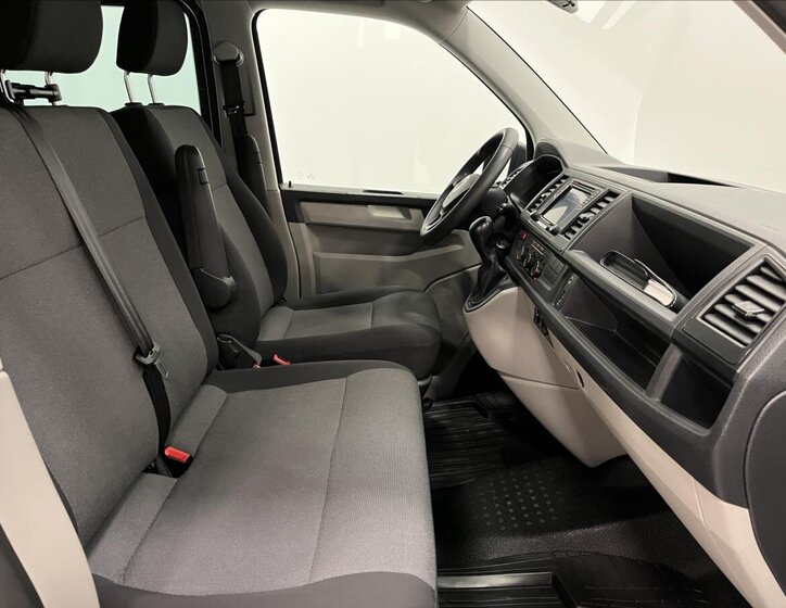 Volkswagen Transporter Kombi 2,0 l 110 kw