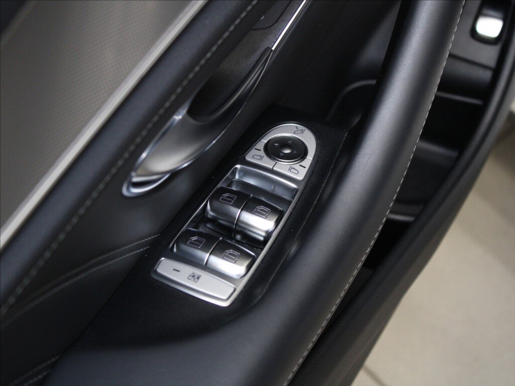 Mercedes-Benz Třídy E Kombi 4,0 l 450 kw