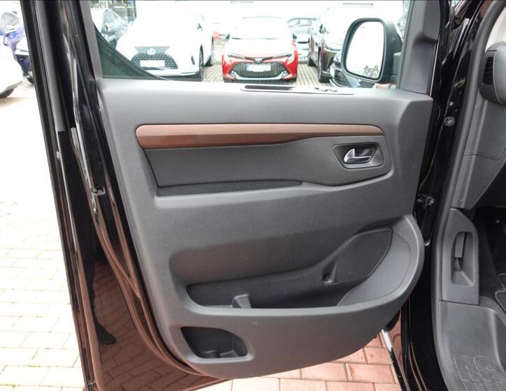 Toyota ProAce Verso 17