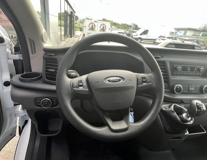 Ford Transit 14