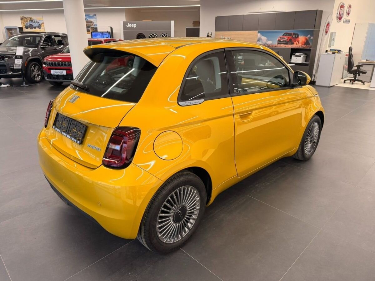 Fiat 500 Hatchback 999,0 48 kw
