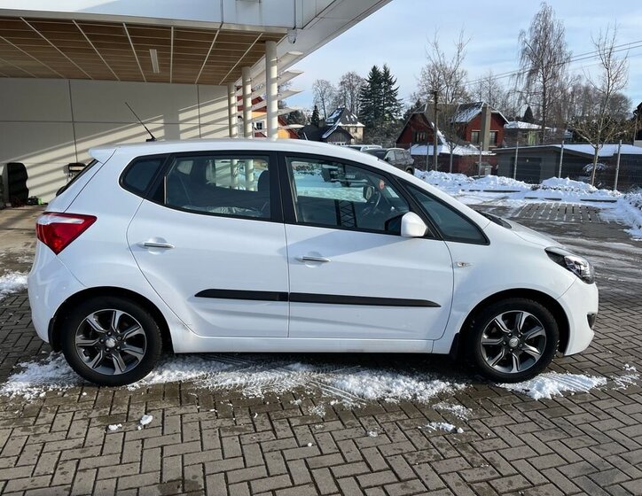 Hyundai ix20 MPV 1,6 l 92 kw