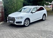 Audi Q7 1