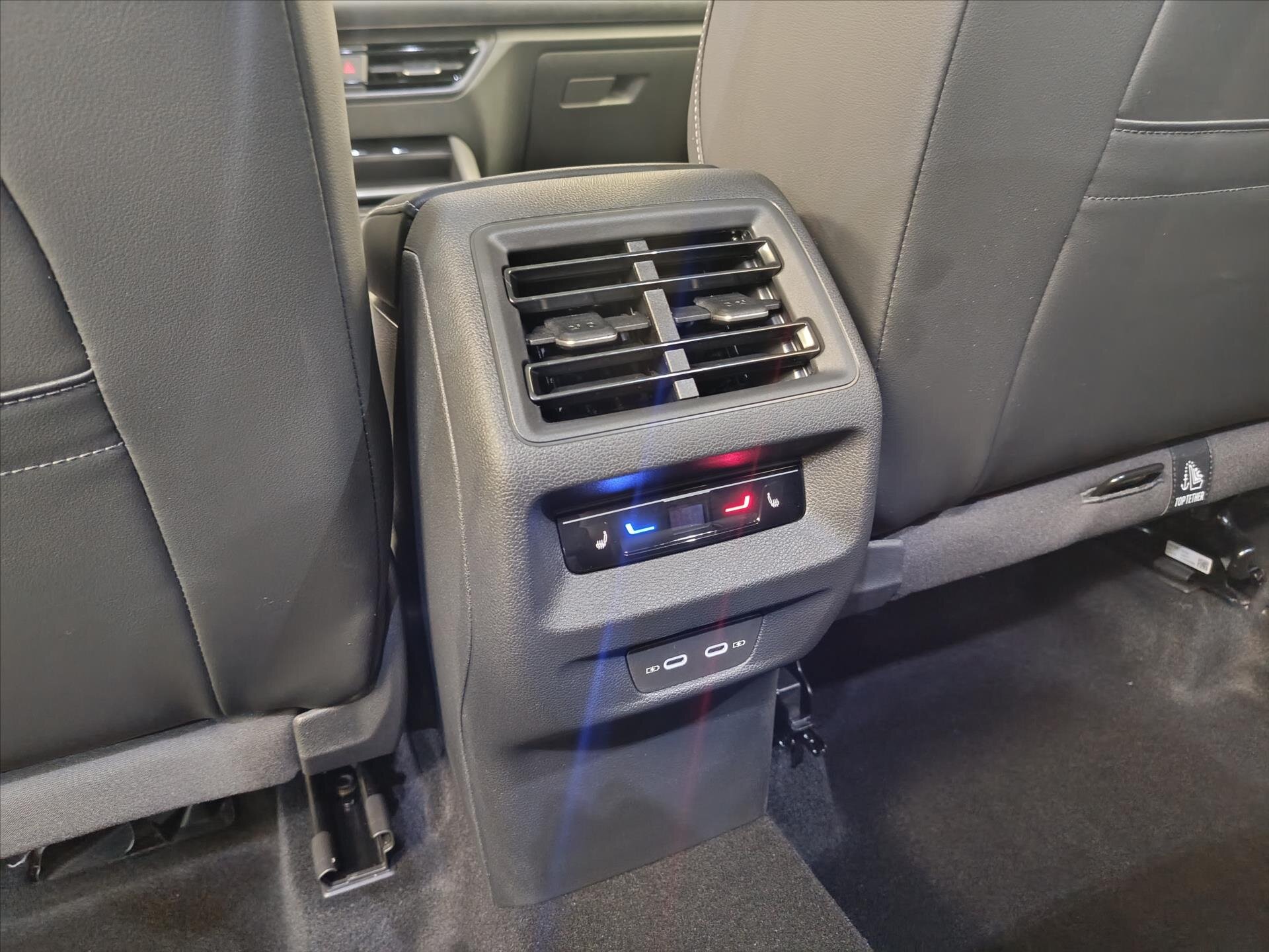 Volkswagen Tayron SUV / Terénní 2,0 l 150 kw