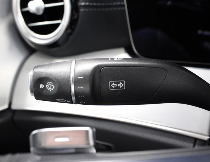 Mercedes-Benz Třídy E 20