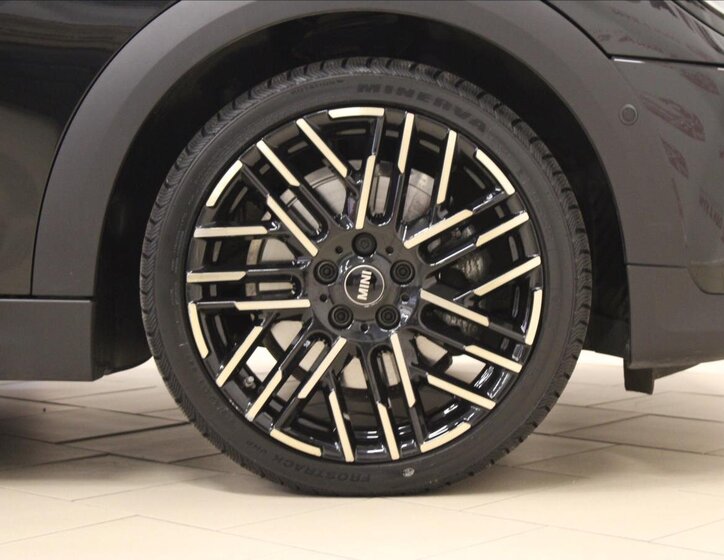 Mini Cooper Hatchback 2,0 l 150 kw