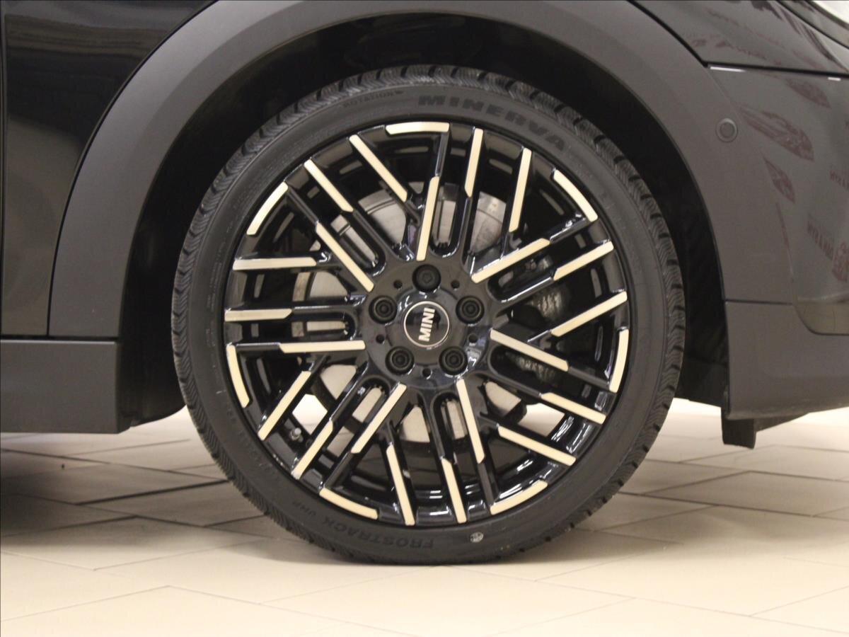 Mini Cooper Hatchback 2,0 l 150 kw