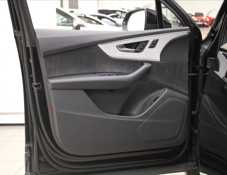 Audi Q7 SUV 3,0 l 210 kw