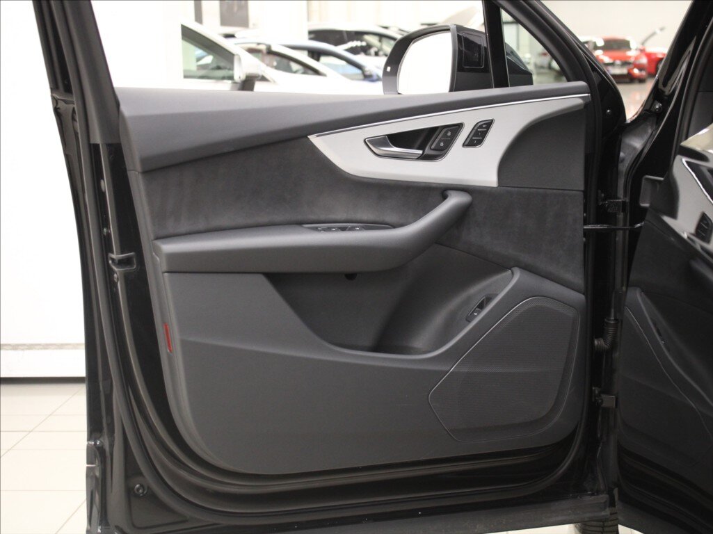 Audi Q7 SUV 3,0 l 210 kw