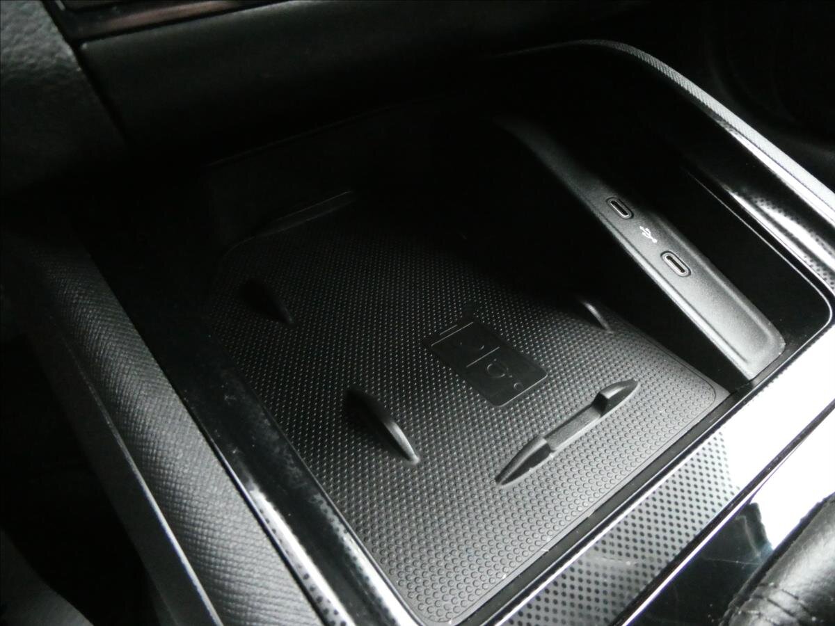 Škoda Scala Hatchback 1,5 l 110 kw