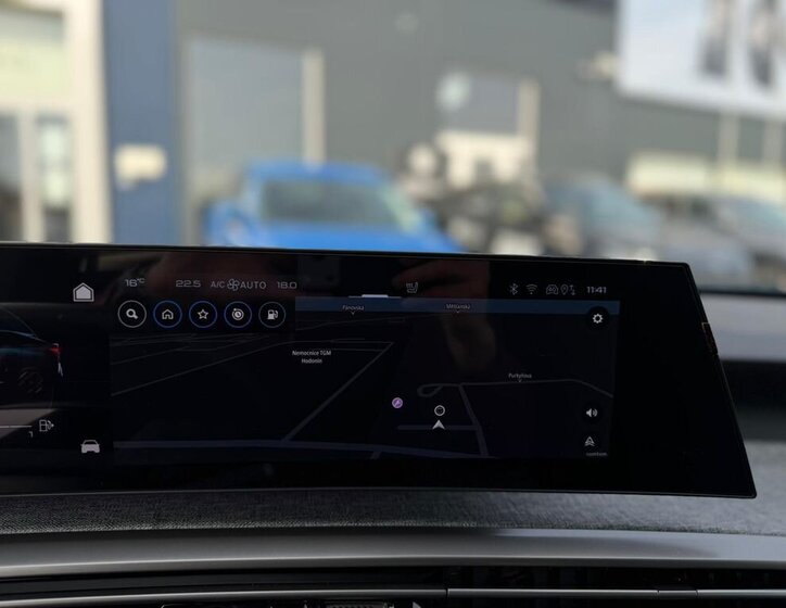 Peugeot 3008 SUV / Terénní 1,2 l 107 kw