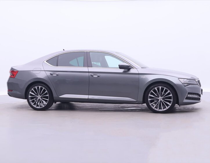 Škoda Superb Sedan / Limuzína 2,0 l 147 kw