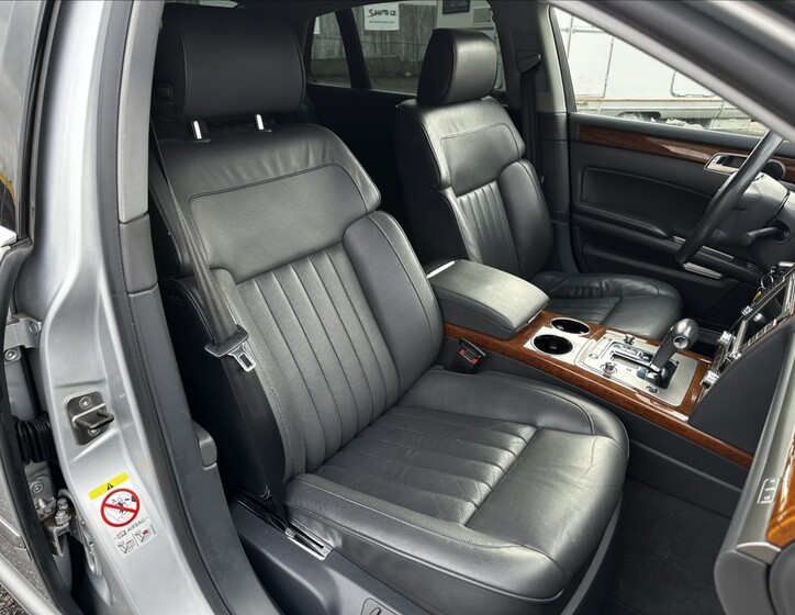 Volkswagen Phaeton 22