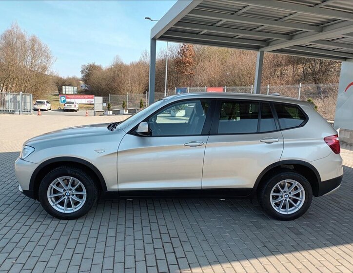 BMW X3 SUV / Terénní 2,0 l 135 kw