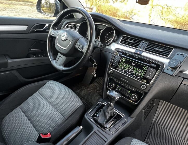 Škoda Superb Kombi 3,6 l 191 kw