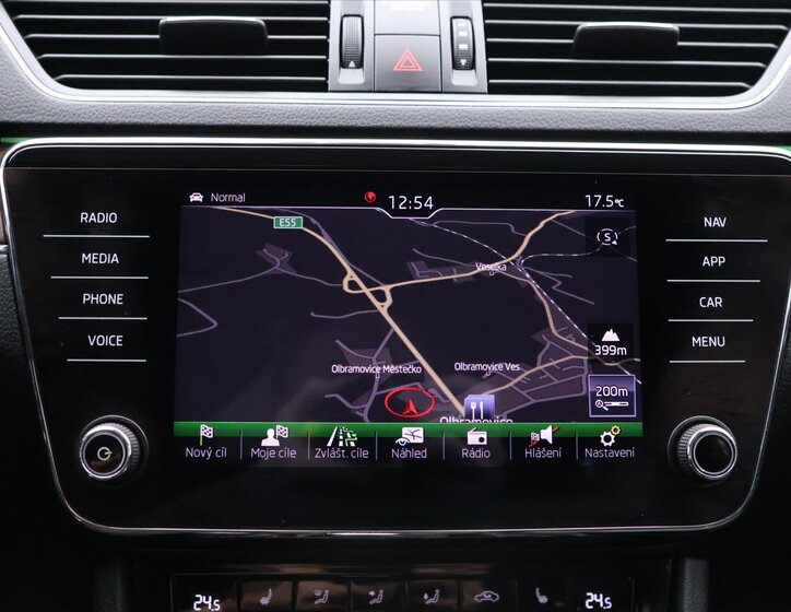 Škoda Superb Kombi 2,0 l 140 kw