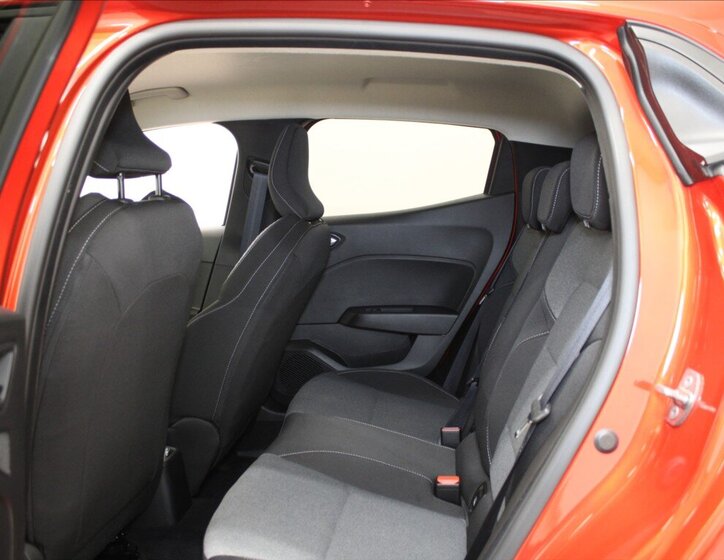 Mitsubishi Colt Hatchback 999,0 67 kw