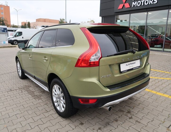 Volvo XC60 6