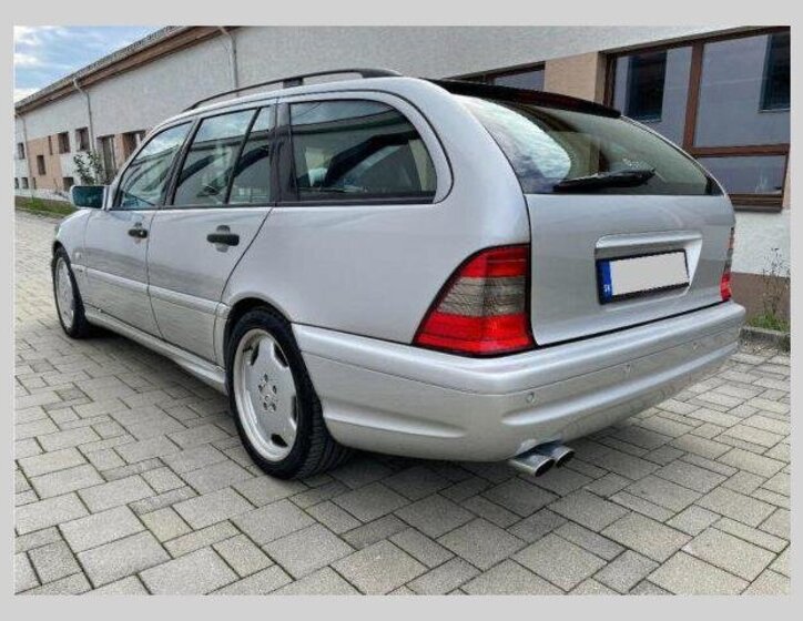 Mercedes-Benz Třídy C Kombi 0,0 225 kw