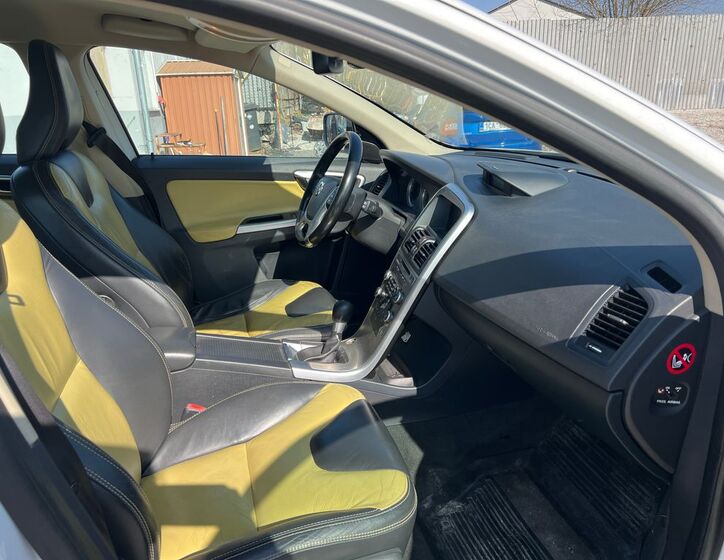 Volvo XC60 11