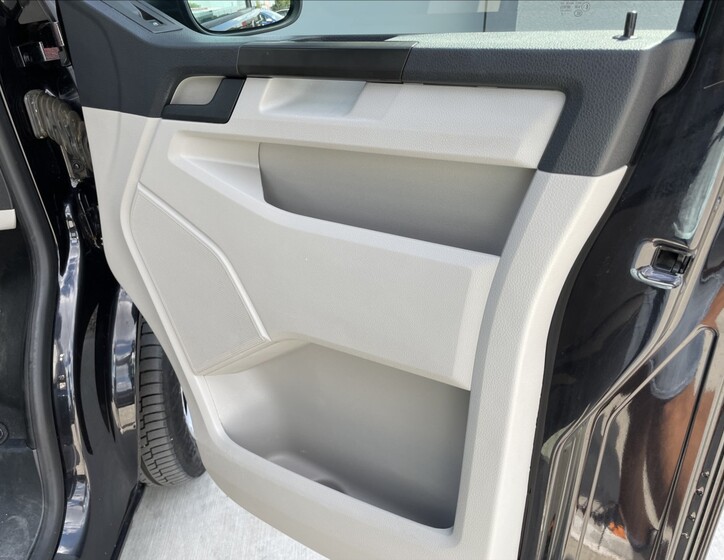 Volkswagen Transporter 17