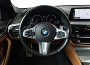 BMW Řada 5 Kombi 3,0 l 195 kw