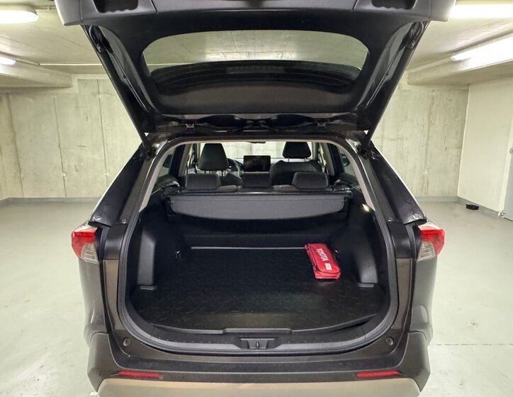 Toyota RAV4 SUV 2,5 l 163 kw