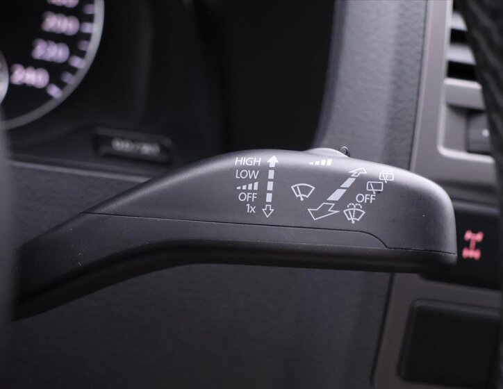 Volkswagen California Kombi 2,0 l 132 kw