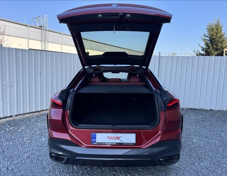 BMW X6 Sedan / Limuzína 3,0 l 210 kw