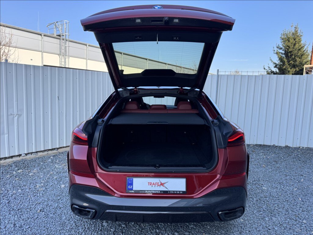 BMW X6 Sedan / Limuzína 3,0 l 210 kw