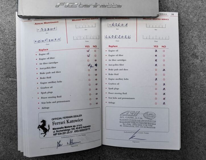 Ferrari F12 Berlinetta 37