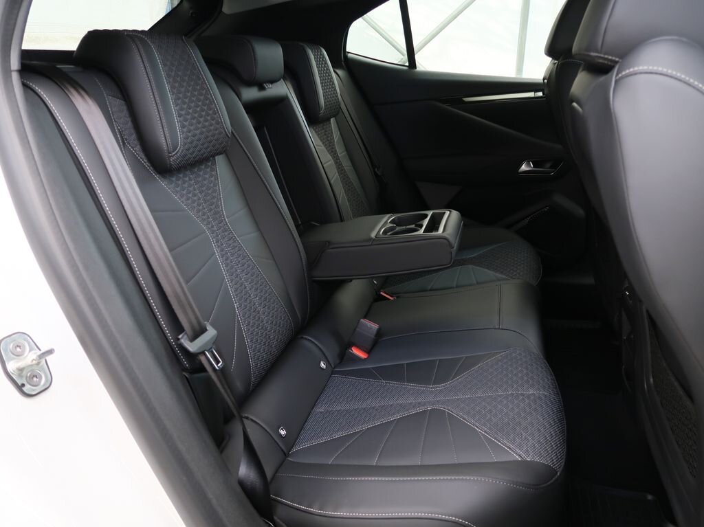 DS Automobiles DS4 Hatchback 1,2 l 100 kw