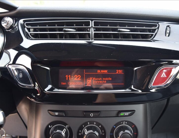 Citroën DS3 Hatchback 1,2 l 60 kw