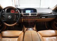 BMW Řada 7 Sedan 6,0 l 327 kw