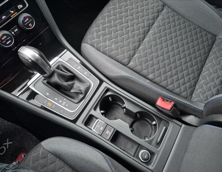 Volkswagen Golf Kombi 1,5 l 110 kw