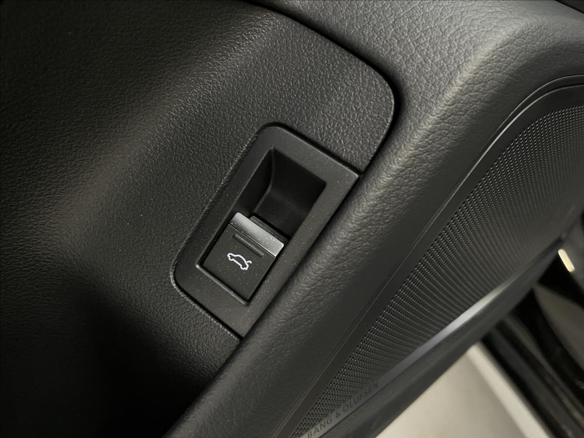 Audi A6 Allroad Kombi 3,0 l 253 kw