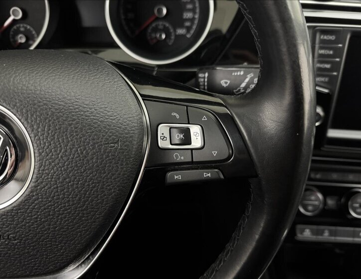 Volkswagen Touran MPV 2,0 l 140 kw