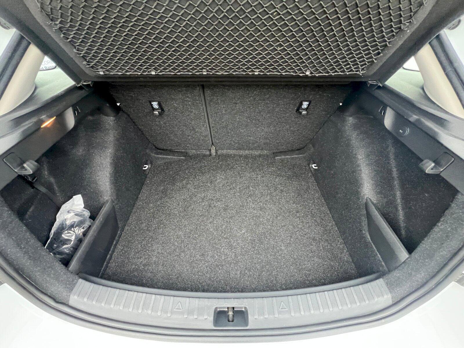 Škoda Scala Hatchback 1,0 l 85 kw