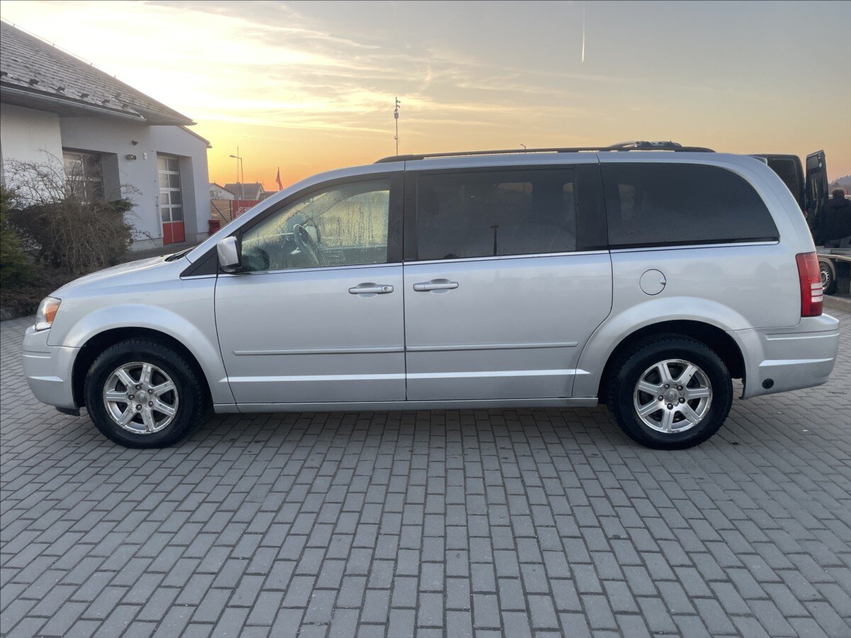 Chrysler Town & Country MPV 3,8 l 142 kw